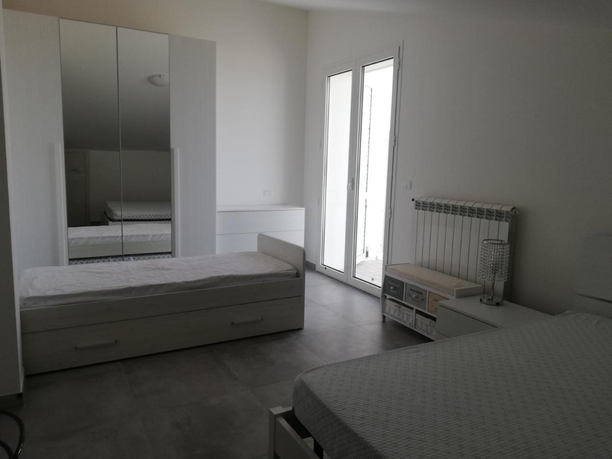 Attico Fronte Mare Apartment Martinsicuro Luaran gambar